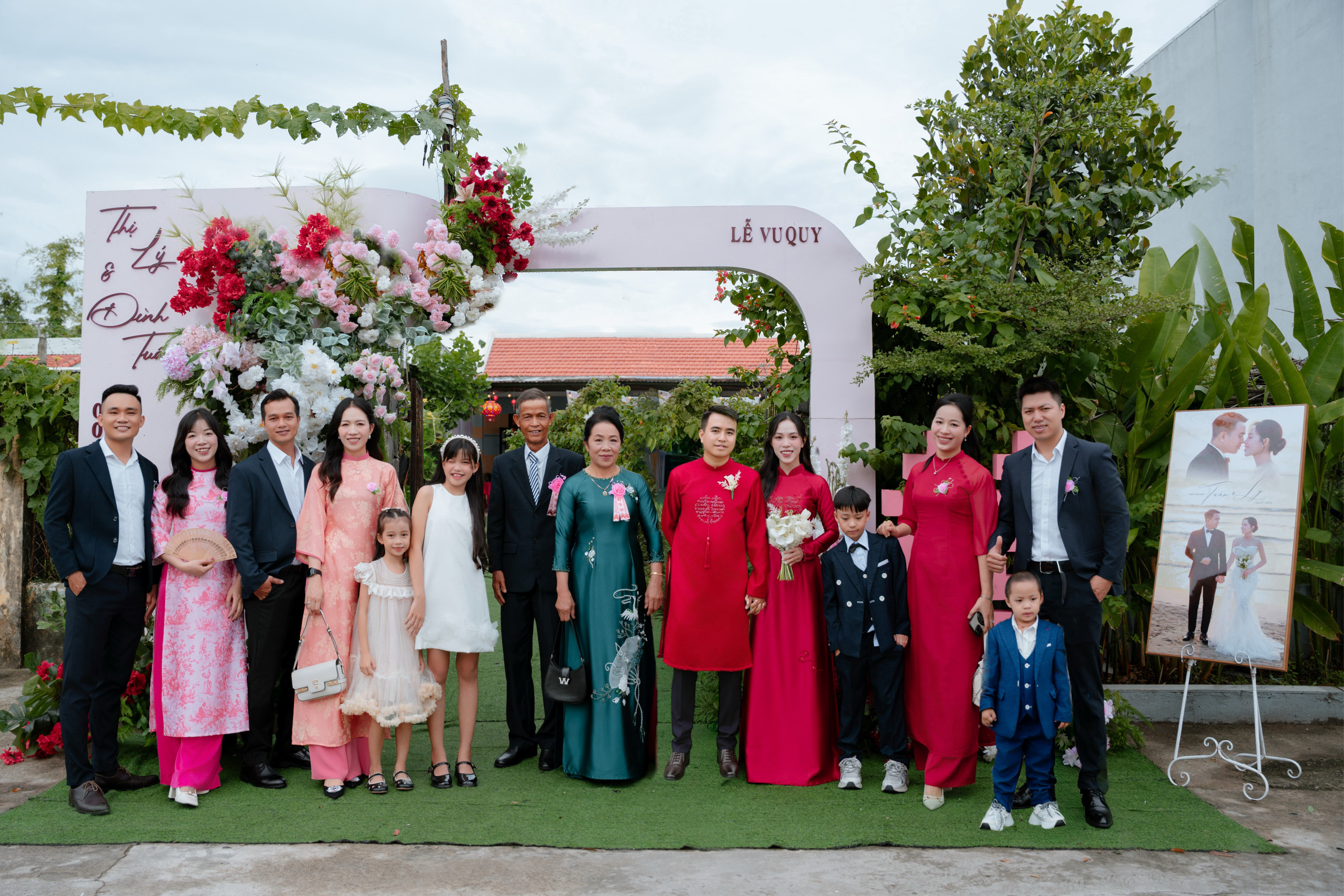 Gia đình Tuấn và Lý